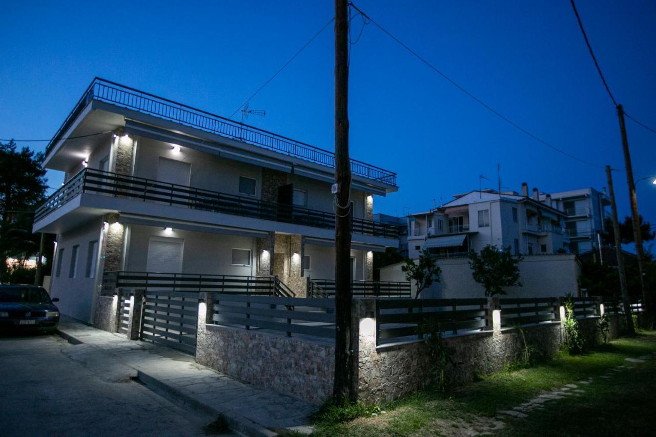 Stella Boutigue Rooms Néa Péramos Exterior foto